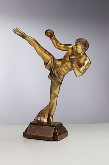 XL Kickboxer Resin-Pokal, Gold